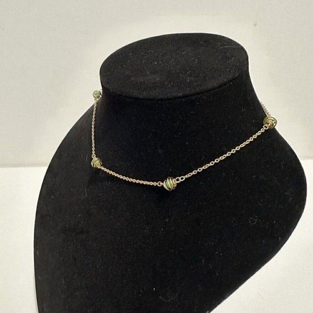 Vintage Signed Crown Trifari Gold Tone Dainty Chain Necklace Choker Green Beads - Picture 3 of 8